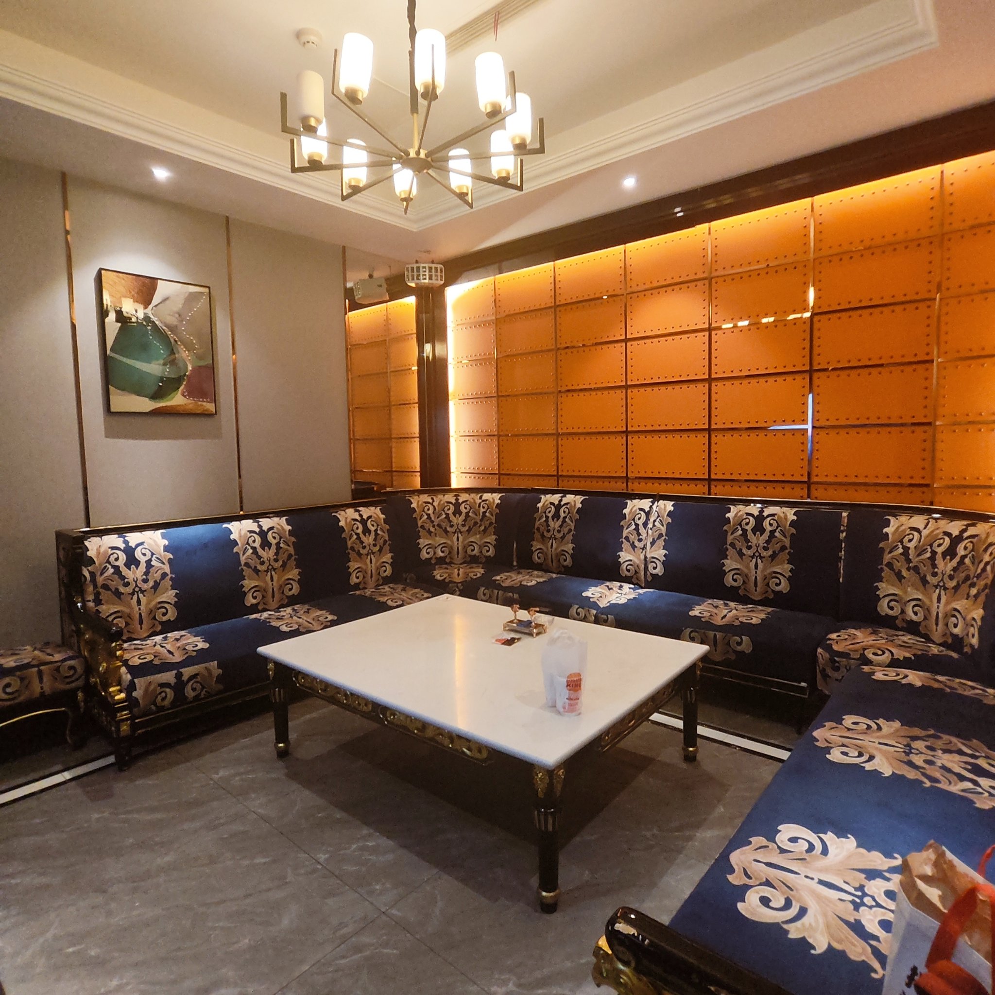 新乡商务ktv攻略：玩转商务ktv必备技巧-封丘县ktv预定